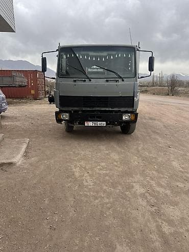 мес 210: Легкий грузовик, Mercedes-Benz — 4