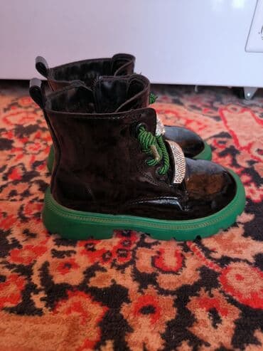 трекинговые ботинки: Сапоги на девочку с мехом.29 размер(5-6) лет. г Ош — 2