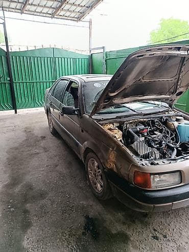wolkswagen touran: Volkswagen Passat: 1990 г., 1.8 л, Механика, Бензин, Седан — 6