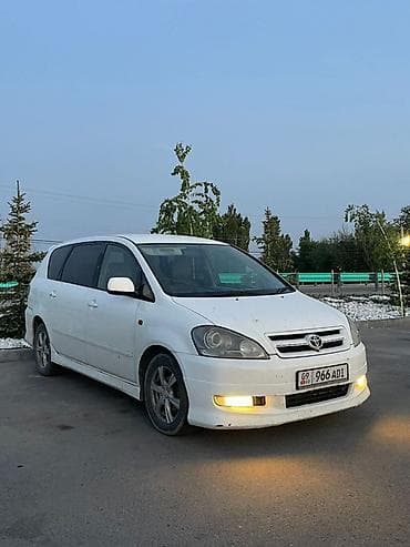 ipsum: Toyota Ipsum: 2002 г., 2.4 л, Минивэн — 5