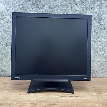 изогнутый монитор 27 дюймов: Монитор, Benq, Б/у, 17" - 18" — 1