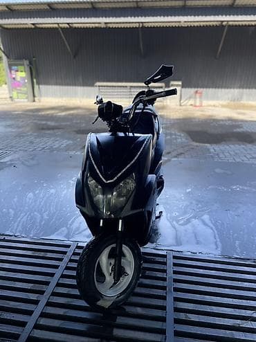 скутер 60 куб: Тип скутера Yamaha, 150 куб. см, Бензин, Б/у — 2