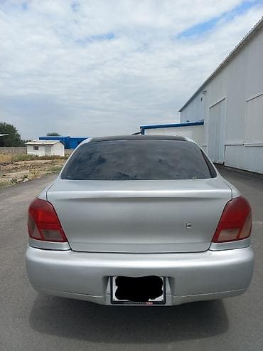 Продажа авто: Toyota Platz: 2000 г., 1.5 л, Автомат, Бензин, Седан — 3