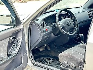 продам кару: Hyundai Elantra: 2001 г., 1.6 л, Автомат, Бензин, Седан — 6