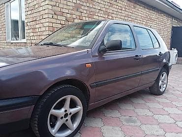 colf 2: Volkswagen Golf: 1993 г., 1.6 л, Механика, Бензин, Хэтчбэк — 2