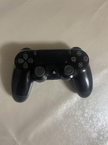 iphone 13 red: PlayStation 4 Slim ПРОШИТАЯ. Память 1ТБ. Игры UFC 4, Minecraft — 5