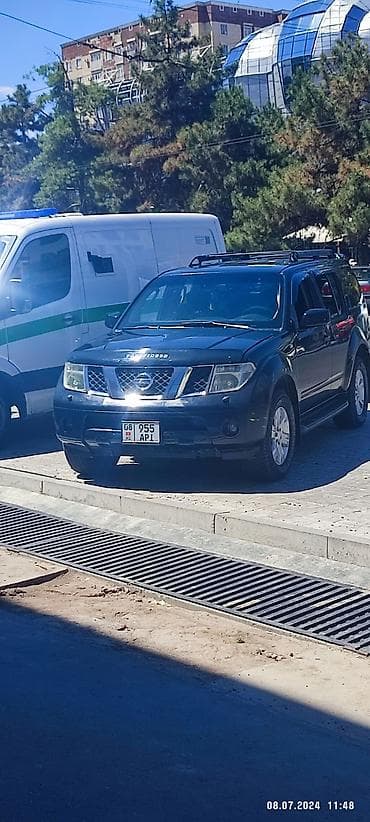 аренда авто с последующим выкупом в бишкеке: Nissan Pathfinder: 2005 г., 2.5 л, Автомат, Дизель, Внедорожник — 9