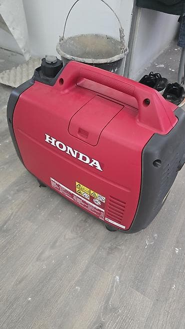 чехии: "ОРИГИНАЛЬНЫЙ" Инверторный бензогенератор "Honda EU22i" лучший в своём — 2