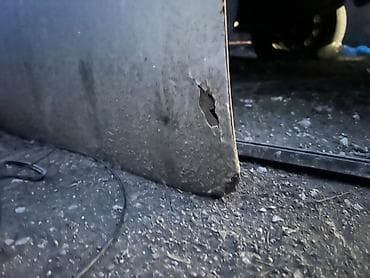 Автозапчасти: Дверь Передняя левая Ford — 1