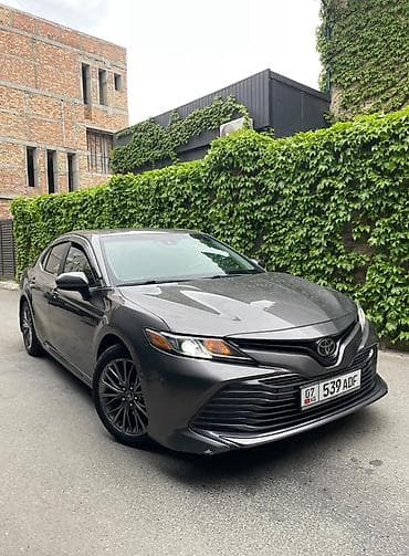 tesla model x: Toyota Camry: 2018 г., Автомат, Бензин, Седан — 6