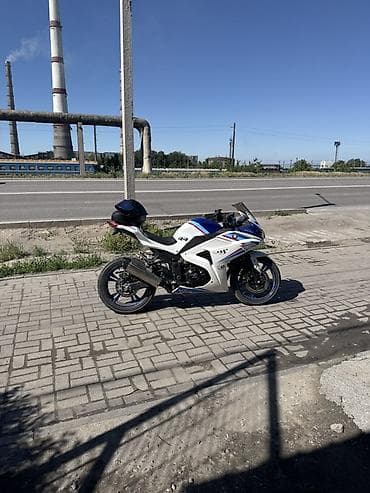 Спортбайк BMW, 300 куб. см, Бензин, Взрослый, В рассрочку