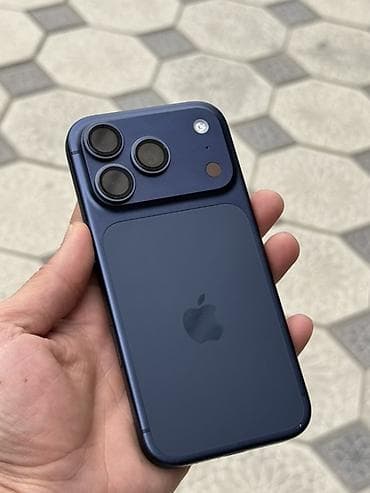 pro 2: IPhone 17 Pro, Б/у, 256 ГБ, Синий, Зарядное устройство, Коробка, Чехол, 99 % — 5