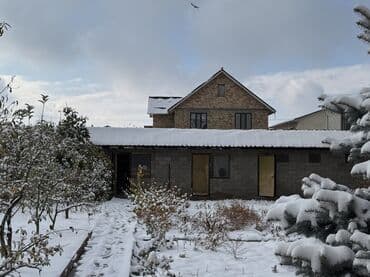 продаю дом село кут: Гостевой дом в отдельно стоящем 3-этажном коттедже. Район — 23