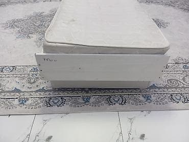 сокулук кун туу: Односпальная кровать с матрасом и выдвижными ящиками - Размер — 5