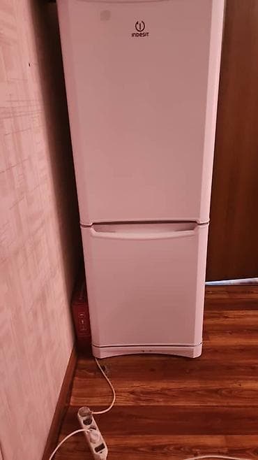 samsung a21: Холодильник Indesit, Б/у, Двухкамерный, 170 * — 2