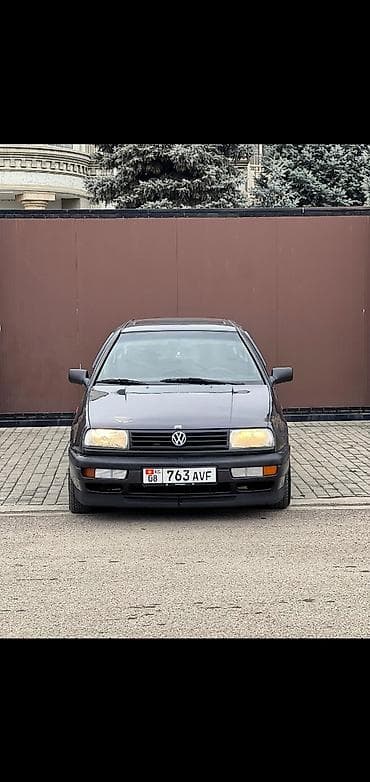 bid e2: Volkswagen Vento: 1993 г., 1.8 л, Механика, Бензин, Седан — 2