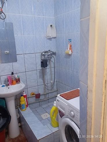 советский скрябина: 1 комната, 31 м², 105 серия, 1 этаж, Старый ремонт — 3