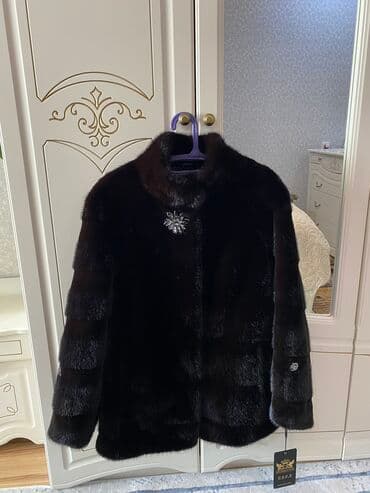 вещи в рассрочку: Шуба, Короткая модель, M — 1