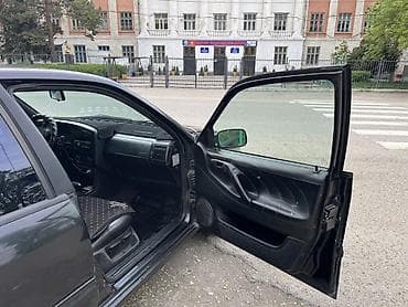 Volkswagen: Volkswagen Passat: 1994 г., 1.8 л, Автомат, Бензин, Седан — 8