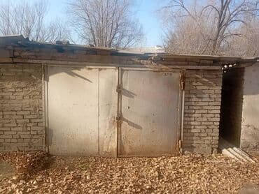 купить дом со сруба: 12 м², Кирпичный — 11