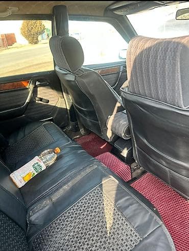 с4 2 8: Mercedes-Benz W124: 1993 г., 2 л, Механика, Бензин, Седан — 5