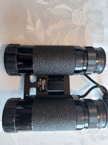 бинокли военные: Набор из трех биноклей различных моделей и характеристик. Включает — 10