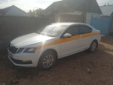 Skoda Octavia: 2019 г., 1.6 л, Автомат, Бензин, Лифтбек — 3