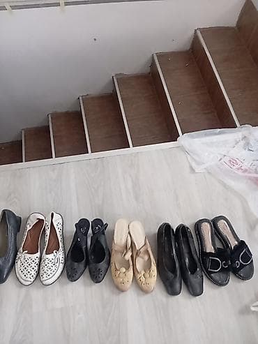 Женская обувь — набор из 6 пар 36до 40 . 300 сом очень много новые