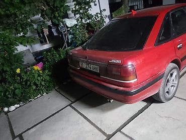 Унаа: Mazda 626: 1989 г., Кол менен иштөөчү, Седан — 6