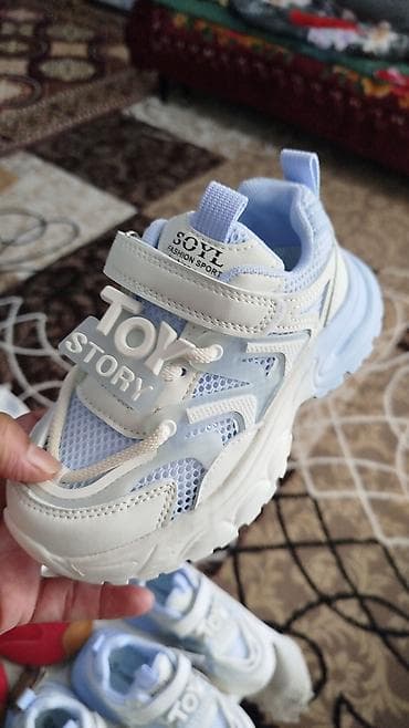 Детская обувь: кроссовки и кеды - Модели: спортивные кроссовки и at lalafo.kg Детская обувь: кроссовки и кеды - Модели: спортивные кроссовки и