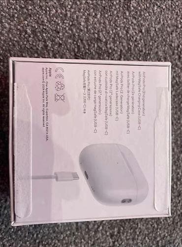 macbook pro m2: Apple AirPods Pro (2‑го поколения) с зарядным кейсом MagSafe (USB‑C) — 2