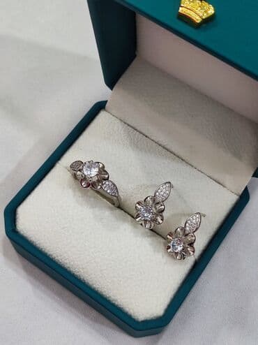 эксклюзивные свадебные пригласительные: Серебро 925 Пробы Классика Размеры имеются Цена 3000сом Есть — 4