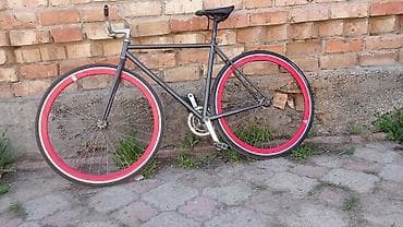 format diski: Фикс-байк (fixed gear) с легкой стальной рамой и колёсами 700C — 1