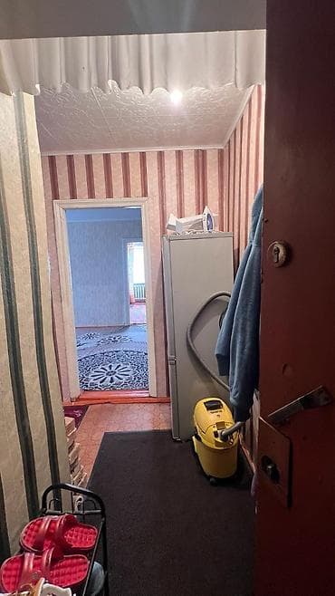 комната политех: 3 комнаты, 50 м², 2 этаж, Косметический ремонт — 1