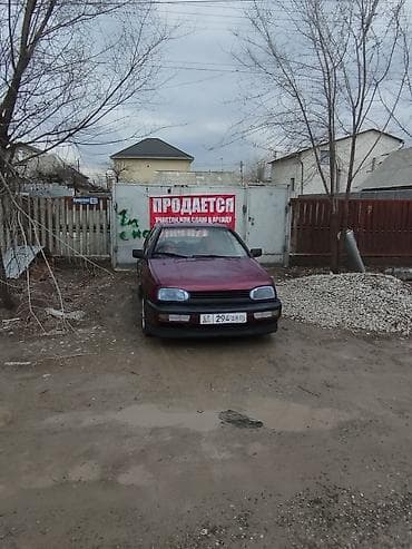 срочно продаю венто: Volkswagen Vento: 1993 г., 1.8 л, Механика, Бензин, Седан — 2