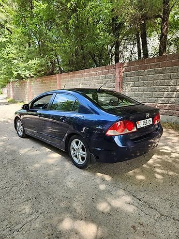 сивиу: Honda Civic: 2007 г., 1.8 л, Автомат, Газ, Седан — 6