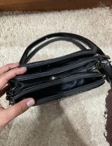 сумка и кошелек набор: Сумка классическая, кожа
Цена-3800
Сумка лак, кожа
Цена-2800 — 4
