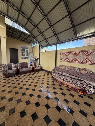 подставка для книг бишкек: Надувной диван, Б/у, Платная доставка, Самовывоз, цвет - Коричневый — 2