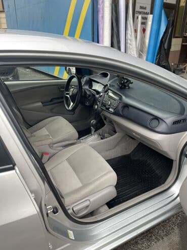 Honda: Honda Insight: 2009 г., 1.4 л, Вариатор, Гибрид — 6