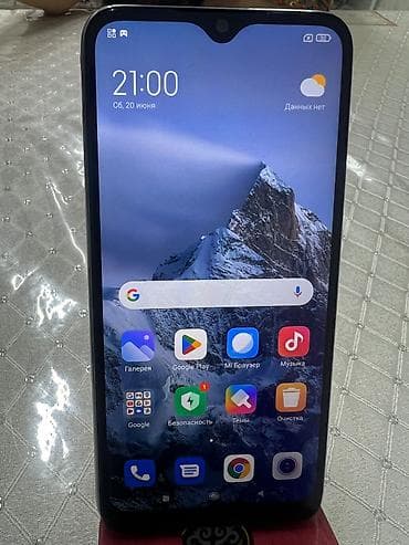 rebmi not 8: Xiaomi, Mi 8, Б/у, 64 ГБ, цвет - Голубой, 2 SIM — 1
