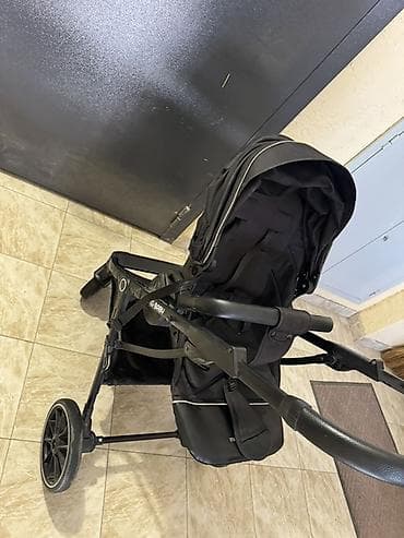 Коляски: Прогулочная коляска 4-в-1 (чёрная) - Универсальная прогулочная модель — 1