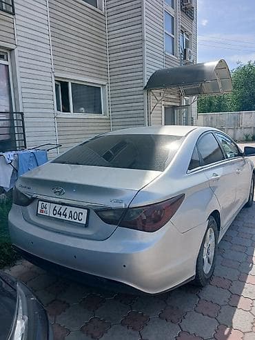 400000: Hyundai Sonata: 2012 г., 2 л, Автомат, Газ, Седан — 3