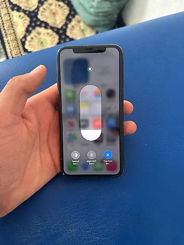 IPhone 11про,АКБ 100, фейс, трутон работает, оригинал экран