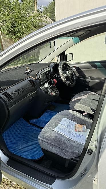 не знаю от какой машины: Toyota WISH: 2003 г., Универсал — 6
