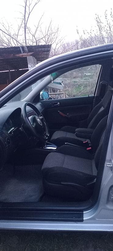 Унаа сатуу: Volkswagen Bora: 2002 г., 2 л, Автомат, Бензин, Седан — 6