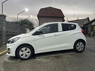 mazda cronos: Chevrolet Spark: 2019 г., 1 л, Вариатор, Бензин, Хэтчбэк — 4