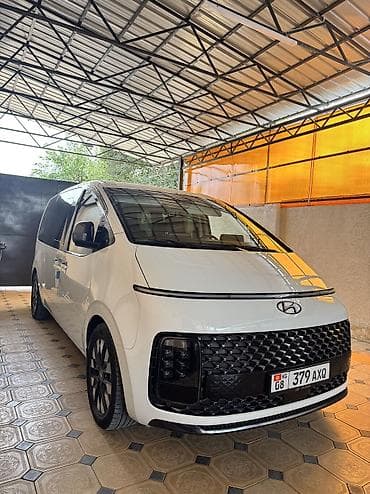 Транспорт: Hyundai Staria: 2022 г., 3.5 л, Газ, Минивэн — 1