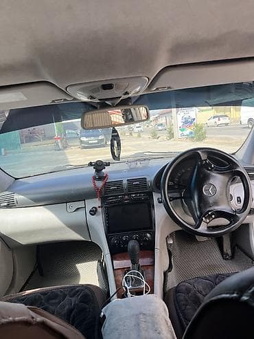 Mercedes-Benz C-Class: 2000 г., 2 л, Автомат, Бензин, Седан — 5