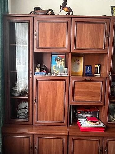Мебельные гарнитуры: Гарнитур для зала, Б/у, Стол, Дерево, цвет - Коричневый — 4