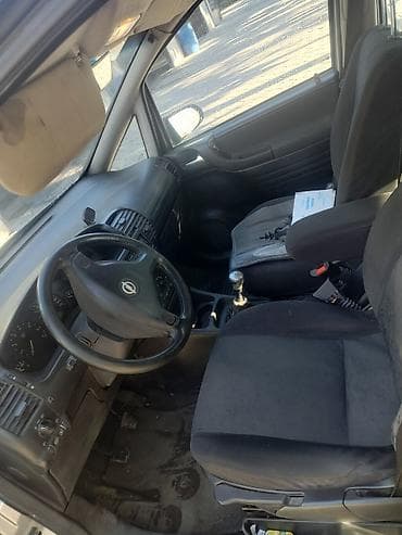 Продажа авто: Opel Zafira: 2000 г., 1.8 л, Механика, Бензин, Минивэн — 5